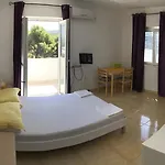 Apartment Ilona Primošten