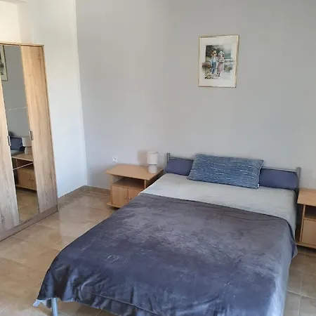 Apartment Ilona *