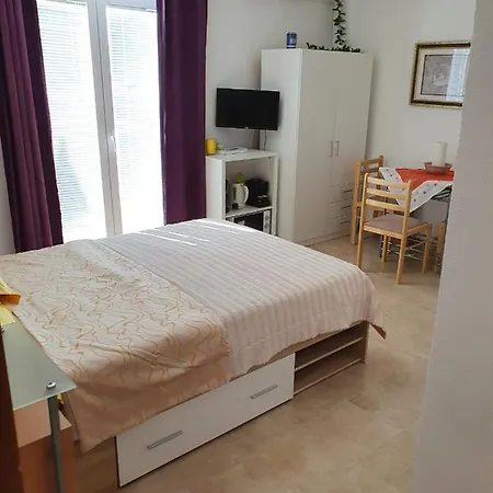 Ilona * プリモシュテン