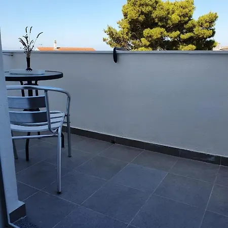 Ilona Apartment Primosten