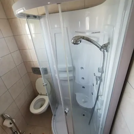 Ilona Apartment *